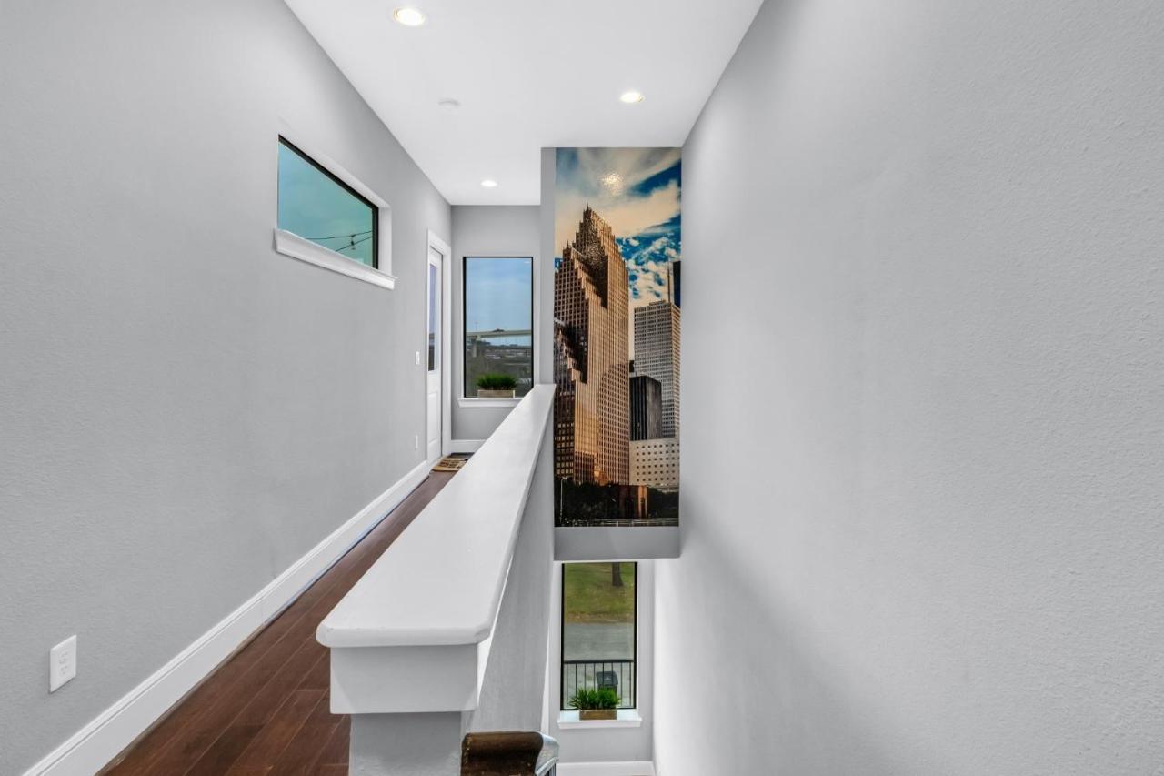 Modern, Houston Inspired House With Best Views Of Downtown! - Less Than 1 Mile To Eado Midtown Bars Home Exterior foto
