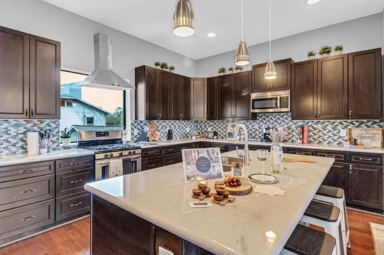 Modern, Houston Inspired House With Best Views Of Downtown! - Less Than 1 Mile To Eado Midtown Bars Home Exterior foto